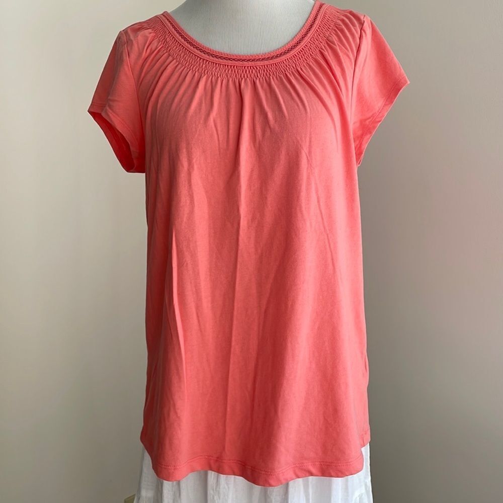 Cap sleeve decorative collar tee shirt by Basic edition women’s Large